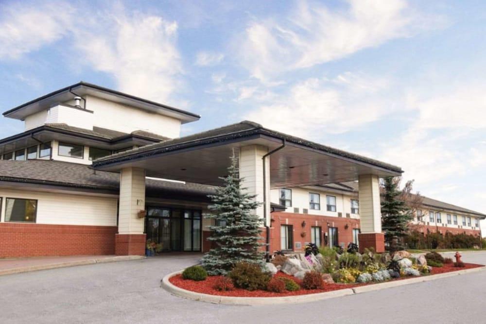 Quality Inn North Bay Exterior photo