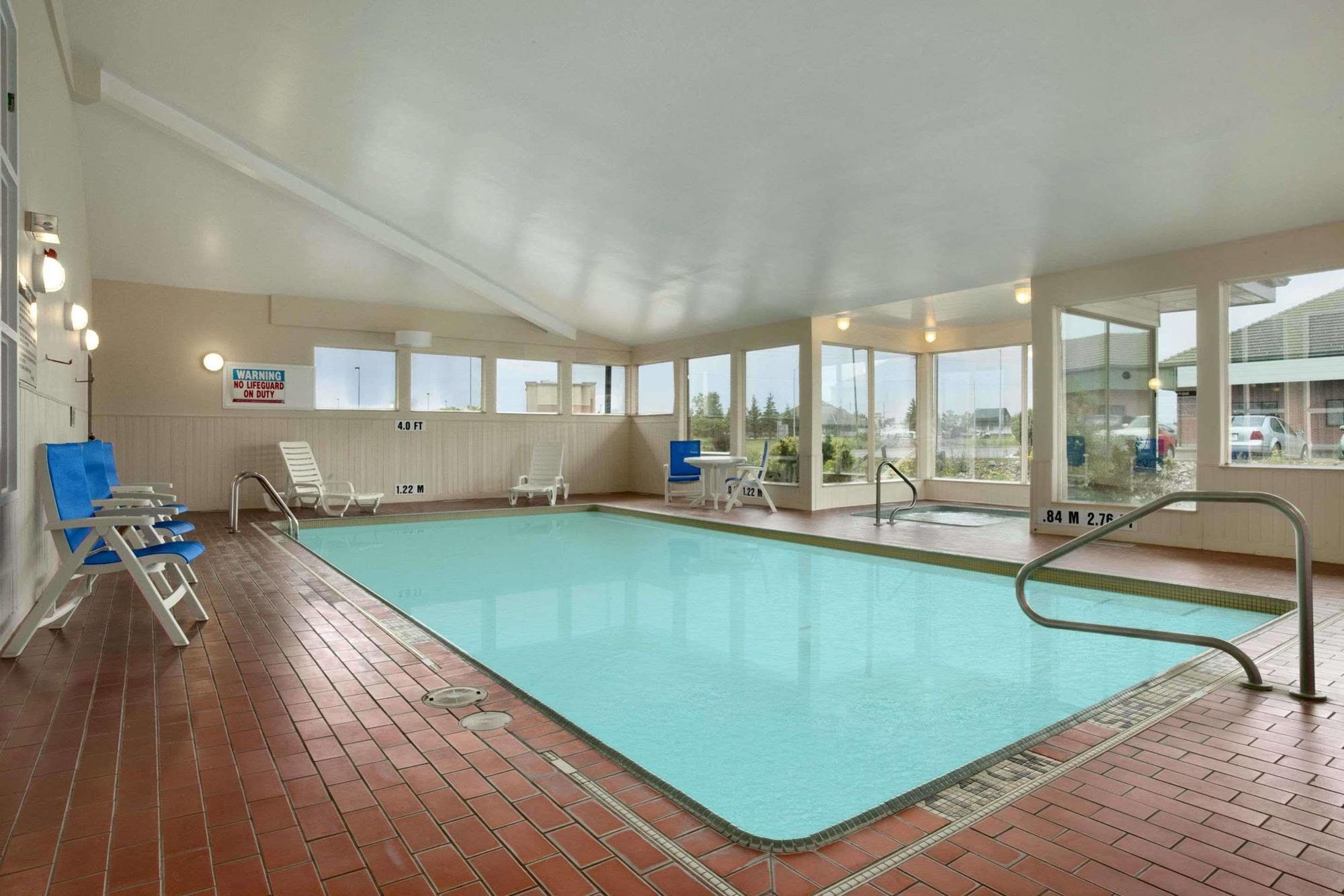 Quality Inn North Bay Exterior photo